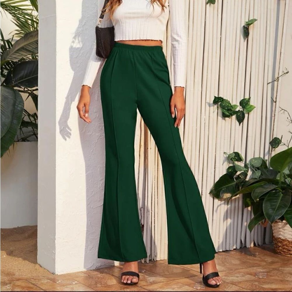 SHEIN EZwear High Waisted Flare Leg Pants in the Size XLarge in Dark Green Color
